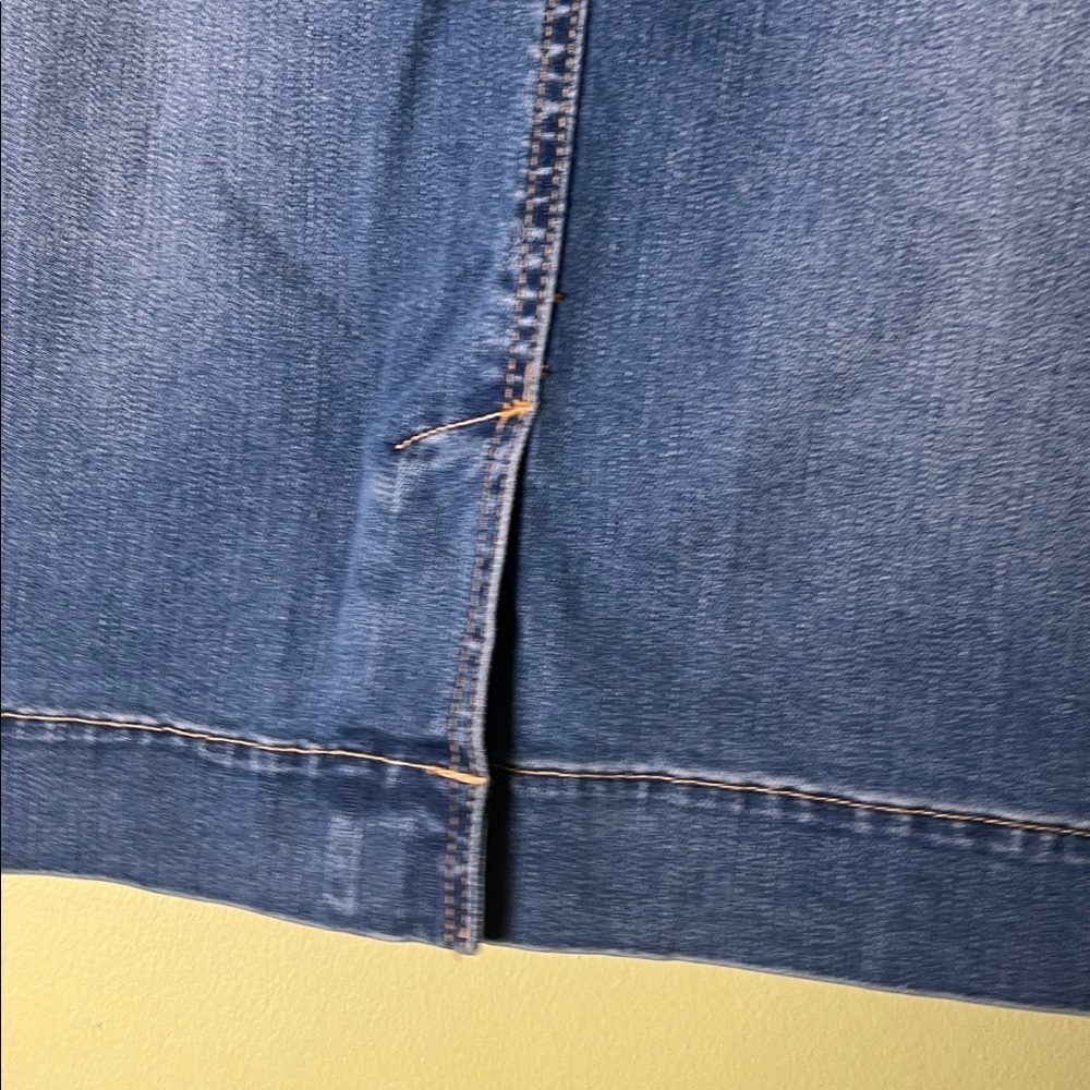Talbots Blue denim jeans Pencil Skirt - Picture 4 of 6